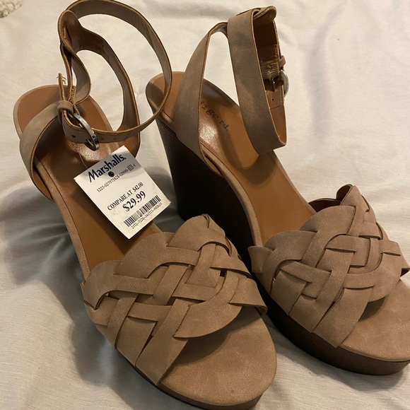 Indigo Shoes Ndigo Rd Wedge Heel Poshmark